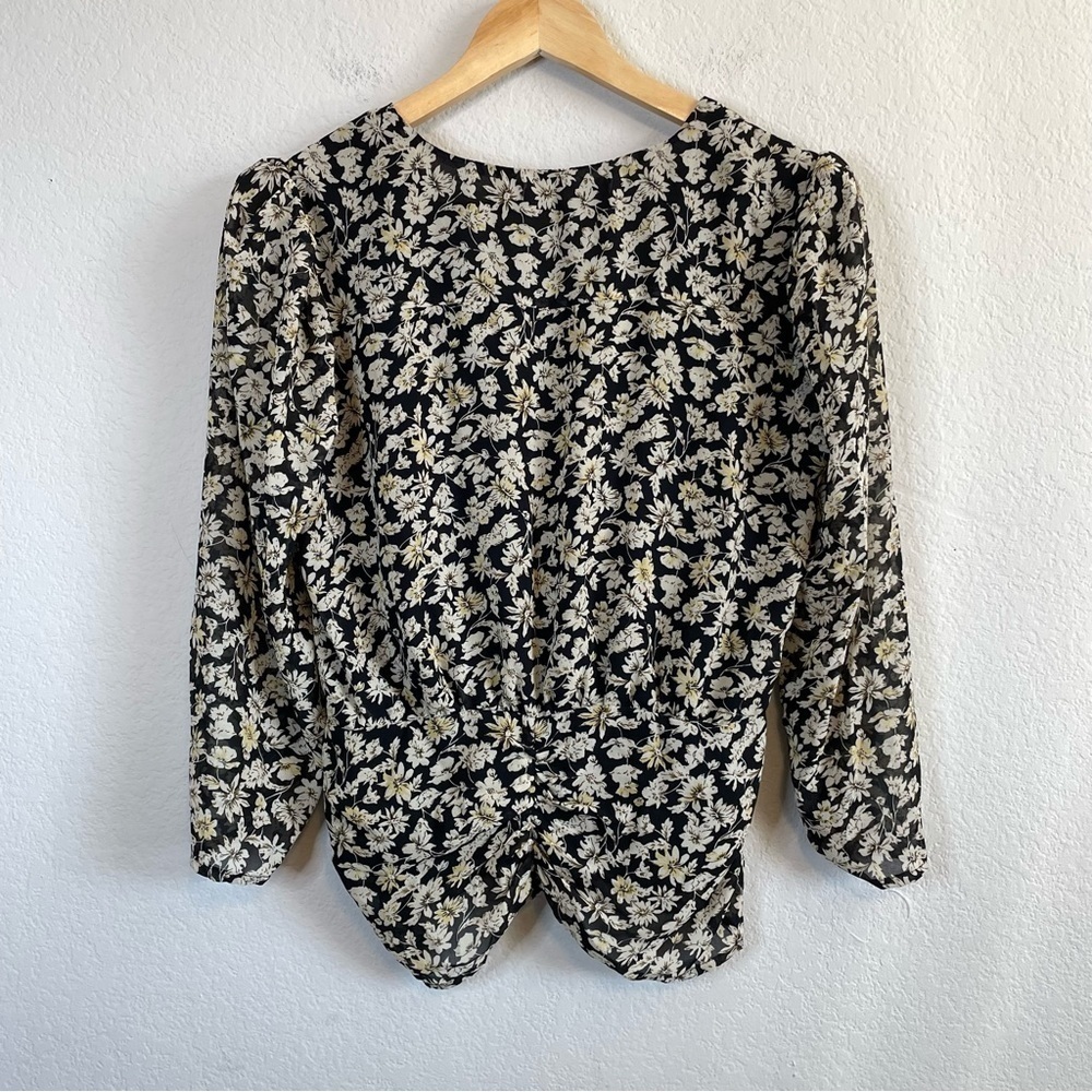 ASTR Black Floral Wrap Front Black Yellow Floral Long Sleeve Top Blouse Size Med - Picture 7 of 10